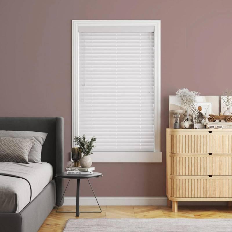 Made-to-Measure Vs. Ready-Made Venetian Blinds