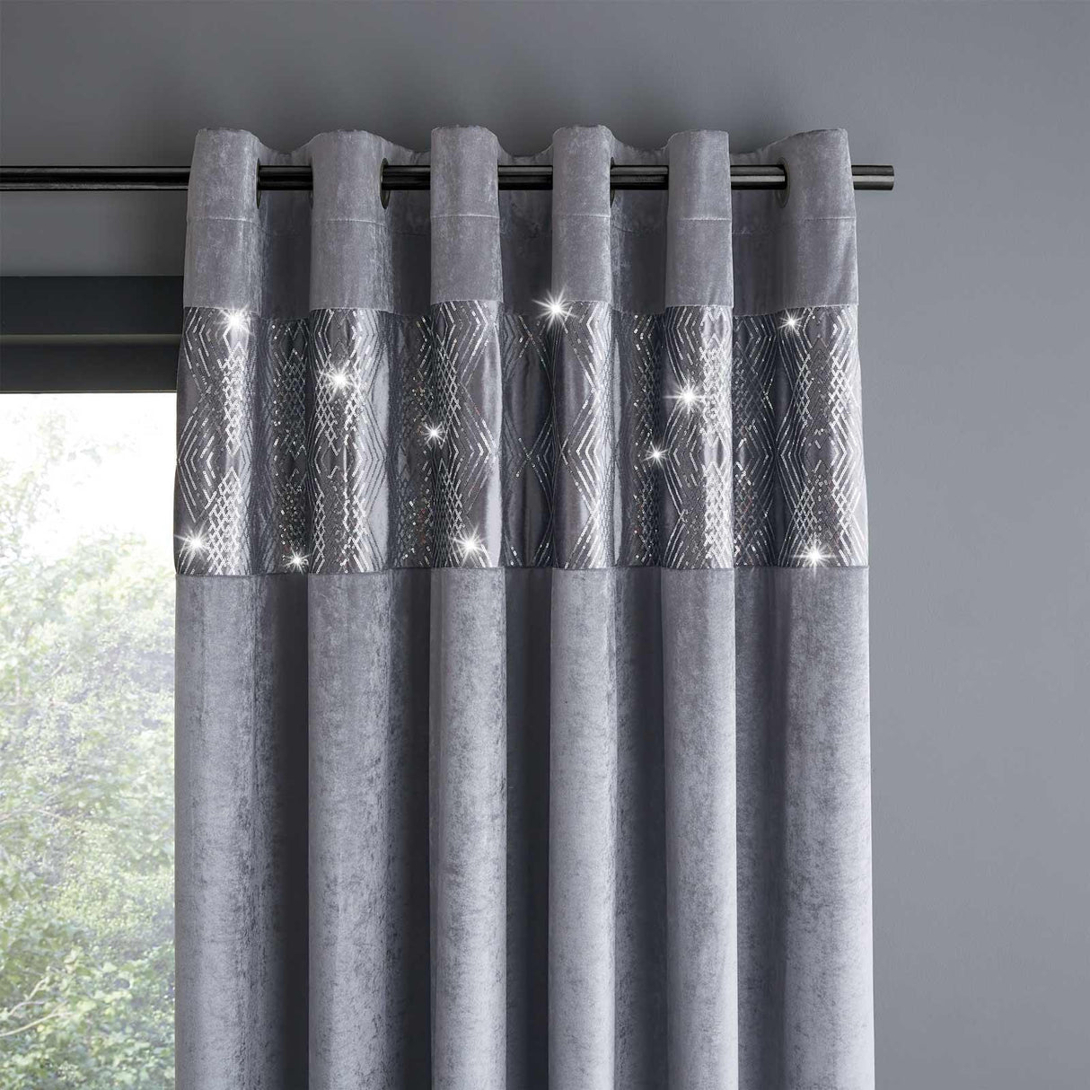 Crushed Velvet Glamour Sequin Eyelet Curtains