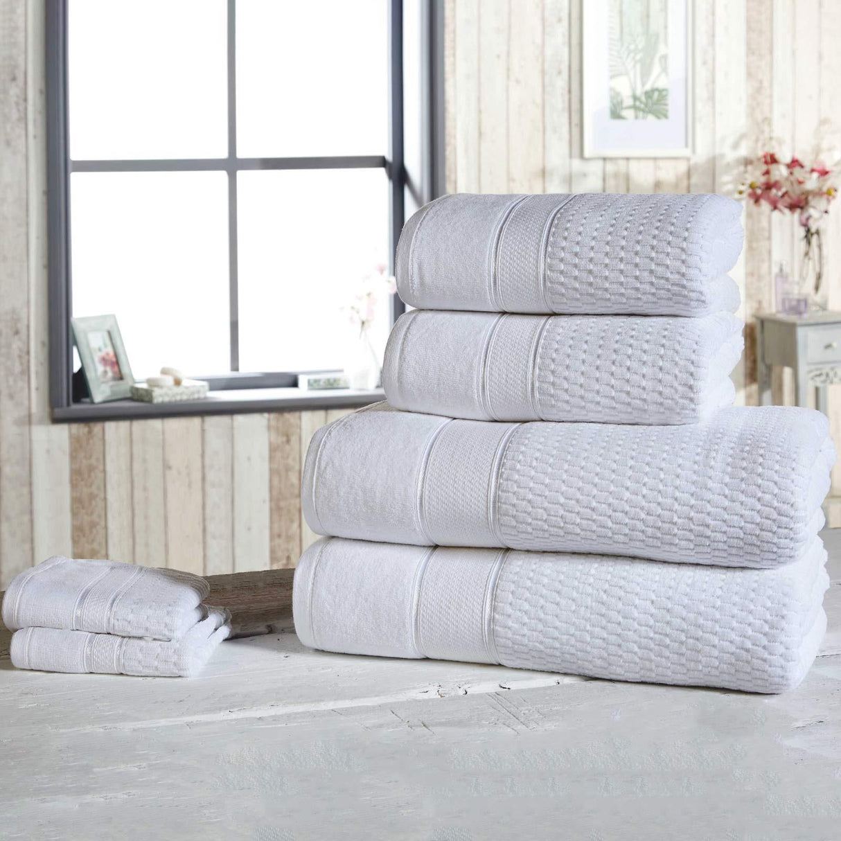 Royal Velvet 6 Piece Towel Bale White 2 Face, 2 Hand, 2 Bath