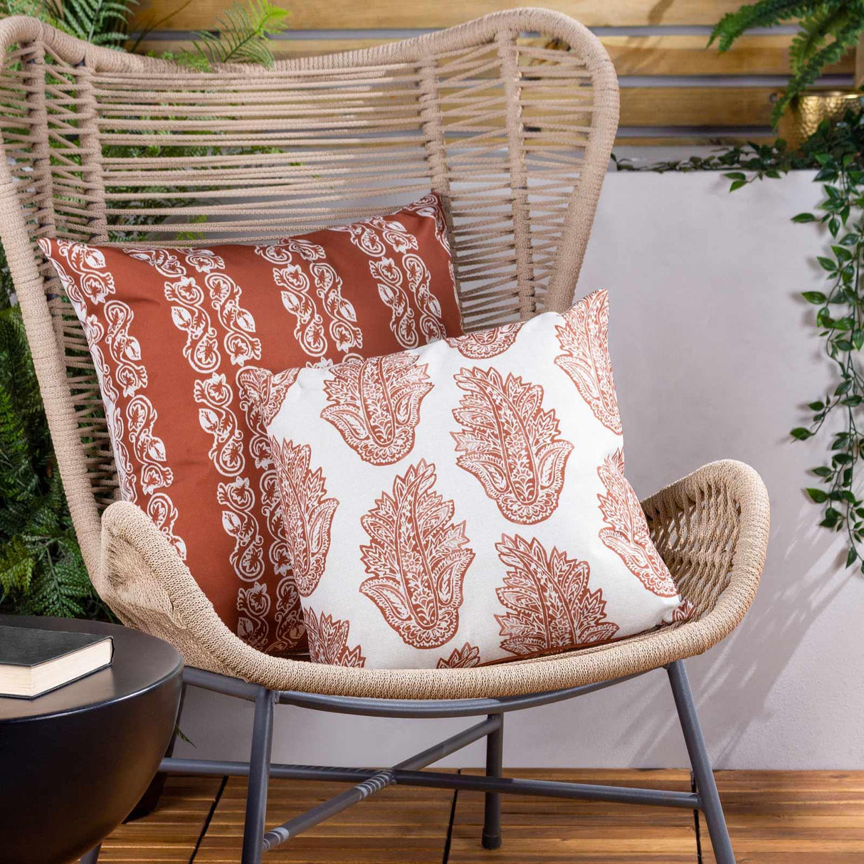 Kalindi Paisley Outdoor Cushion Cover 22" x 22" (55cm x 55cm)