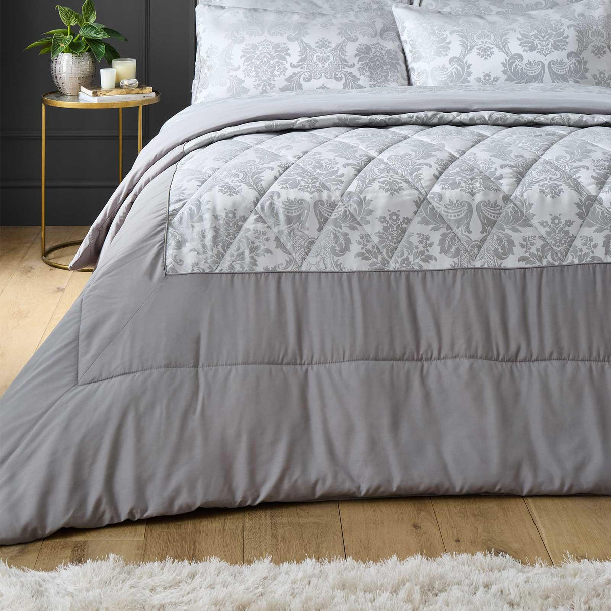 Damask Jacquard Bedspread Silver