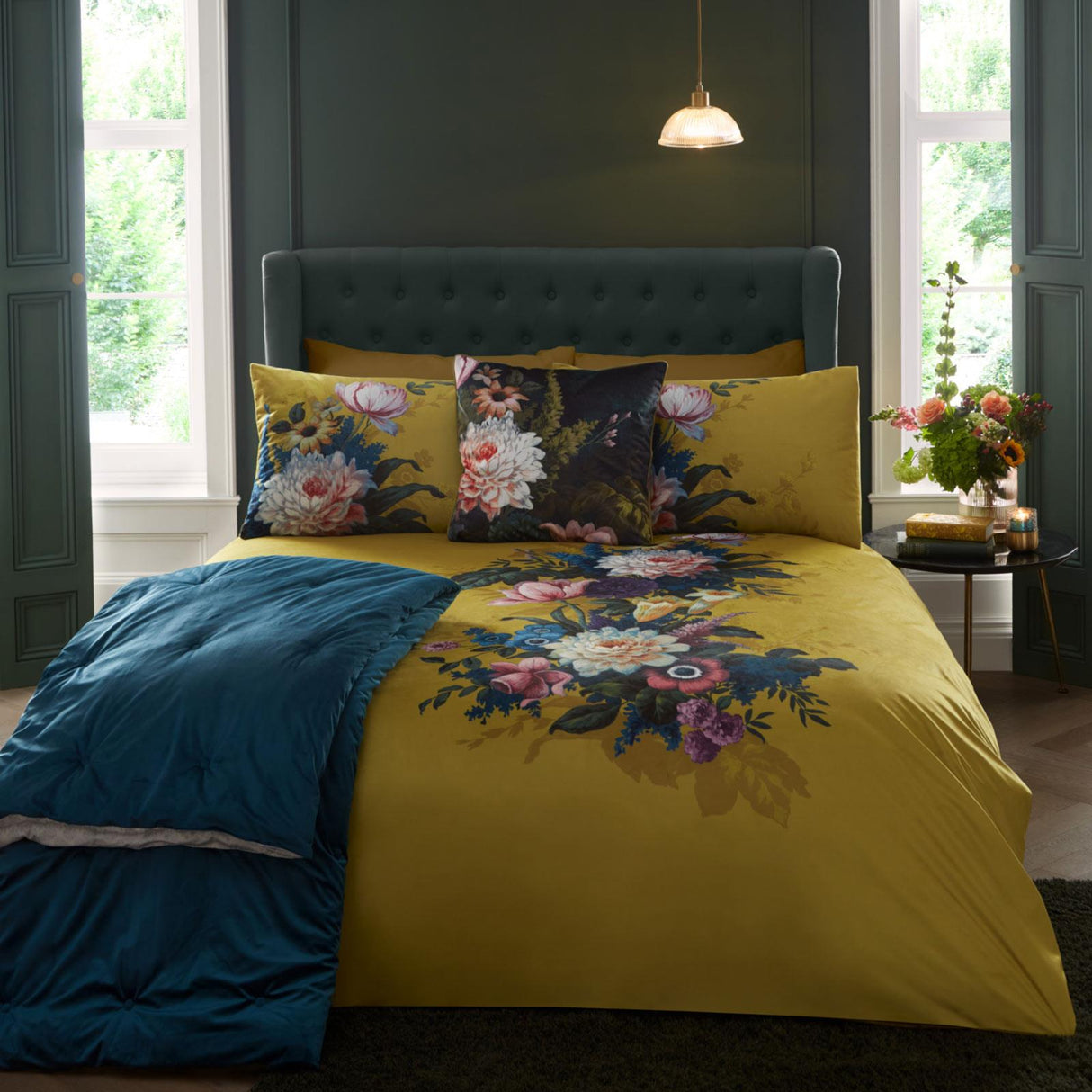 Ashington Floral Velvet Duvet Cover Set