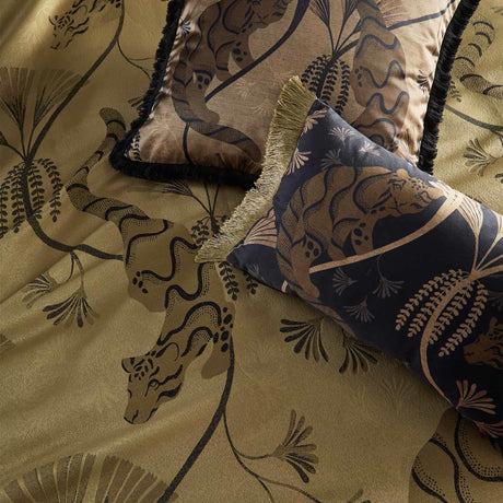 Moondusk Exotic Animal Jacquard Gold Duvet Cover Set