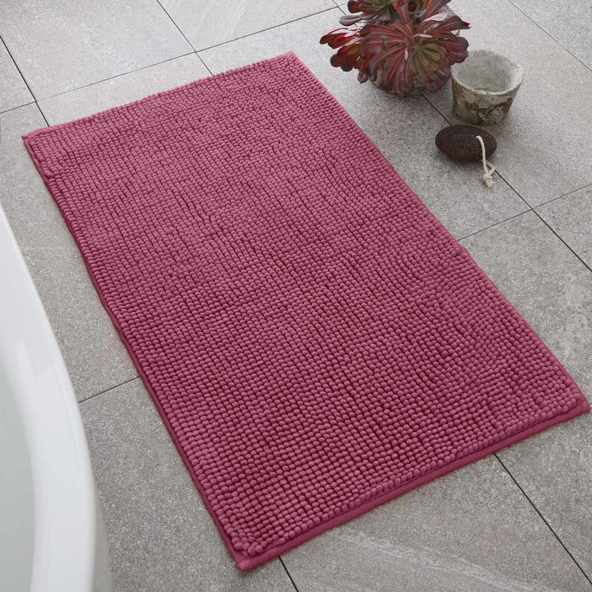 Bobble Bath Mat Raspberry