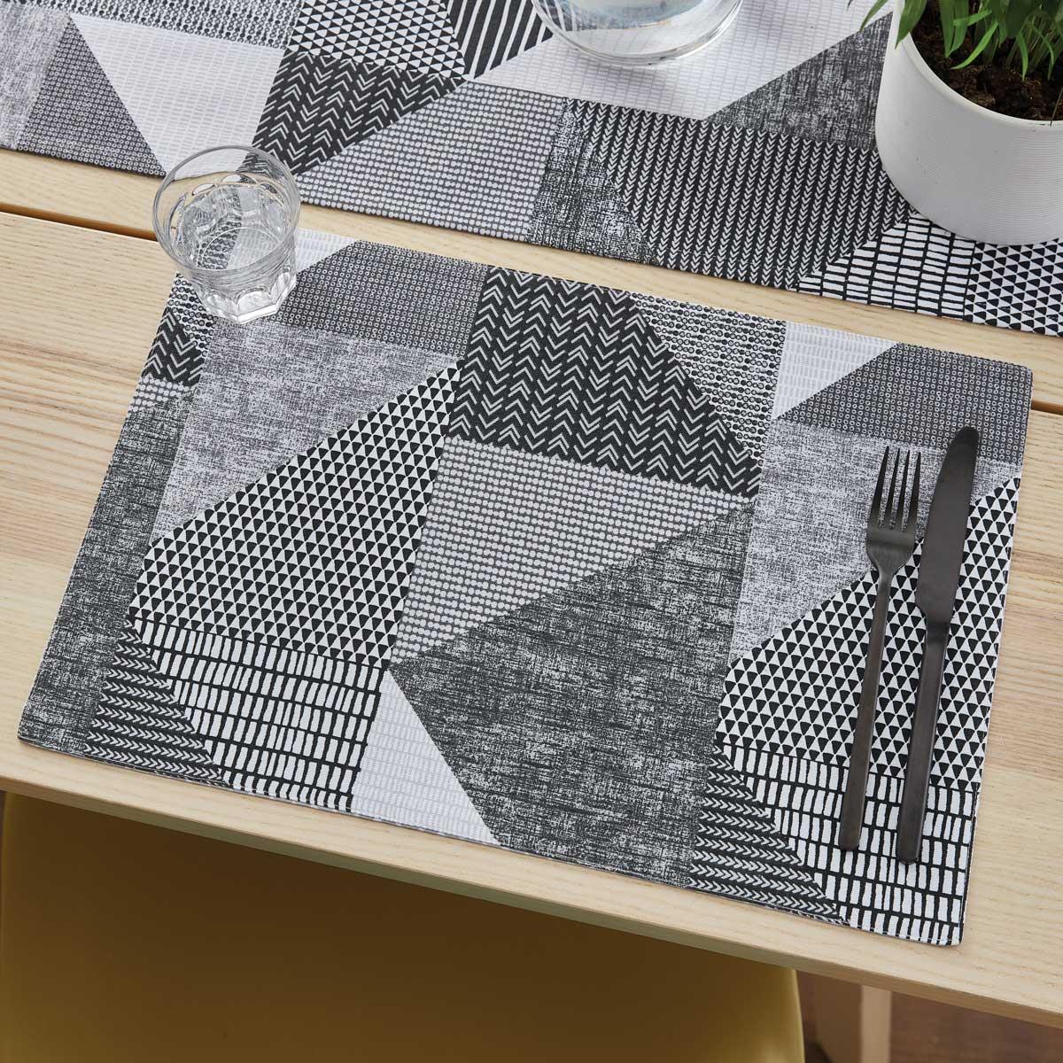 Larsson Geo Kitchen Textiles Collection