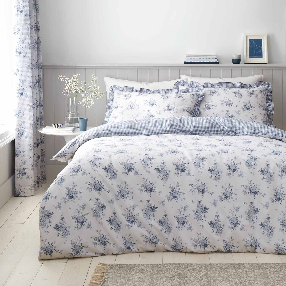 Lucie Floral Duvet Cover Set