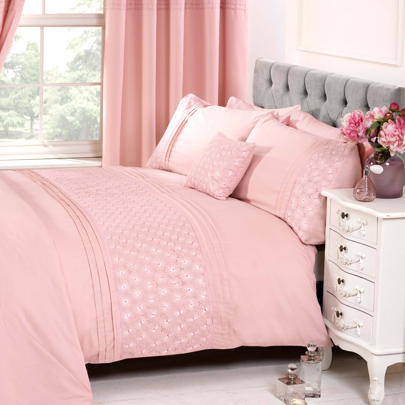 Pink Elephant cheapest Duvet with Matching Embroidered pillow