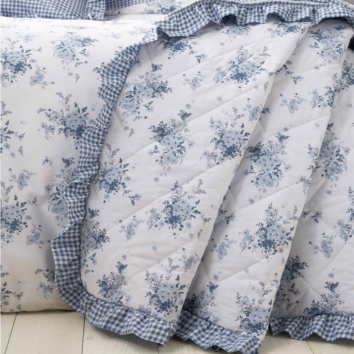 Lucie Floral Bedspread