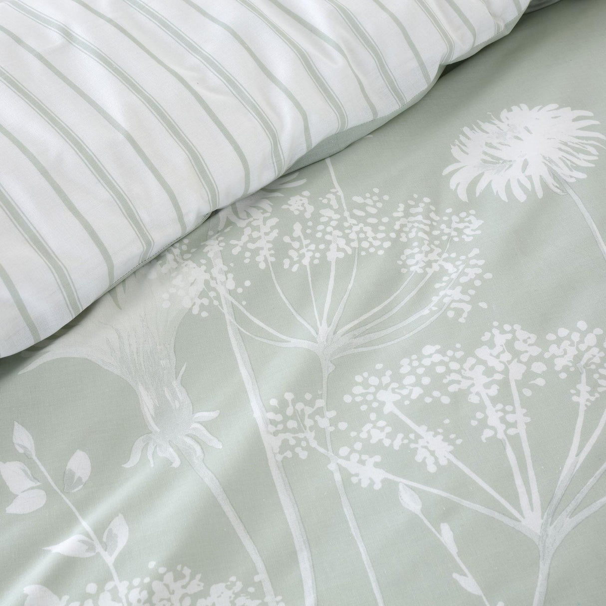 Meadowsweet Floral Duvet Cover Set Green