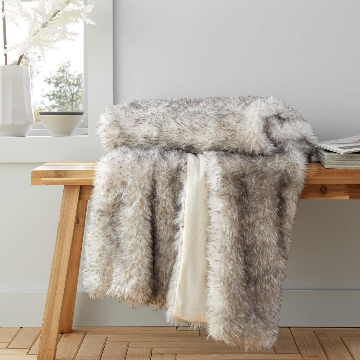 Arctic Fox Faux Fur Throw