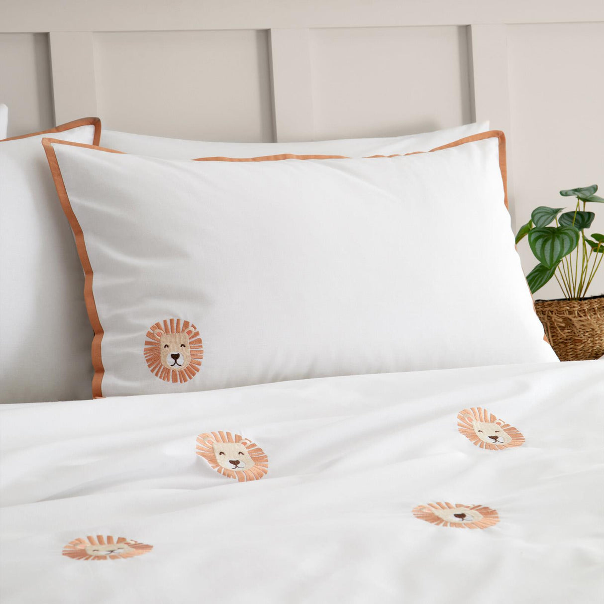 Embroidered Lions Duvet Cover Set