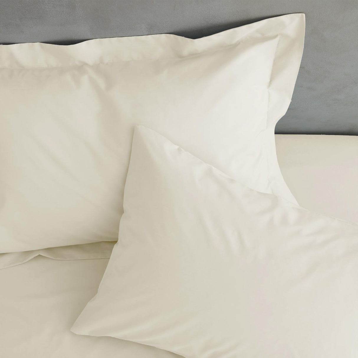 Easy-Iron Percale Pillowcase Pair Cream