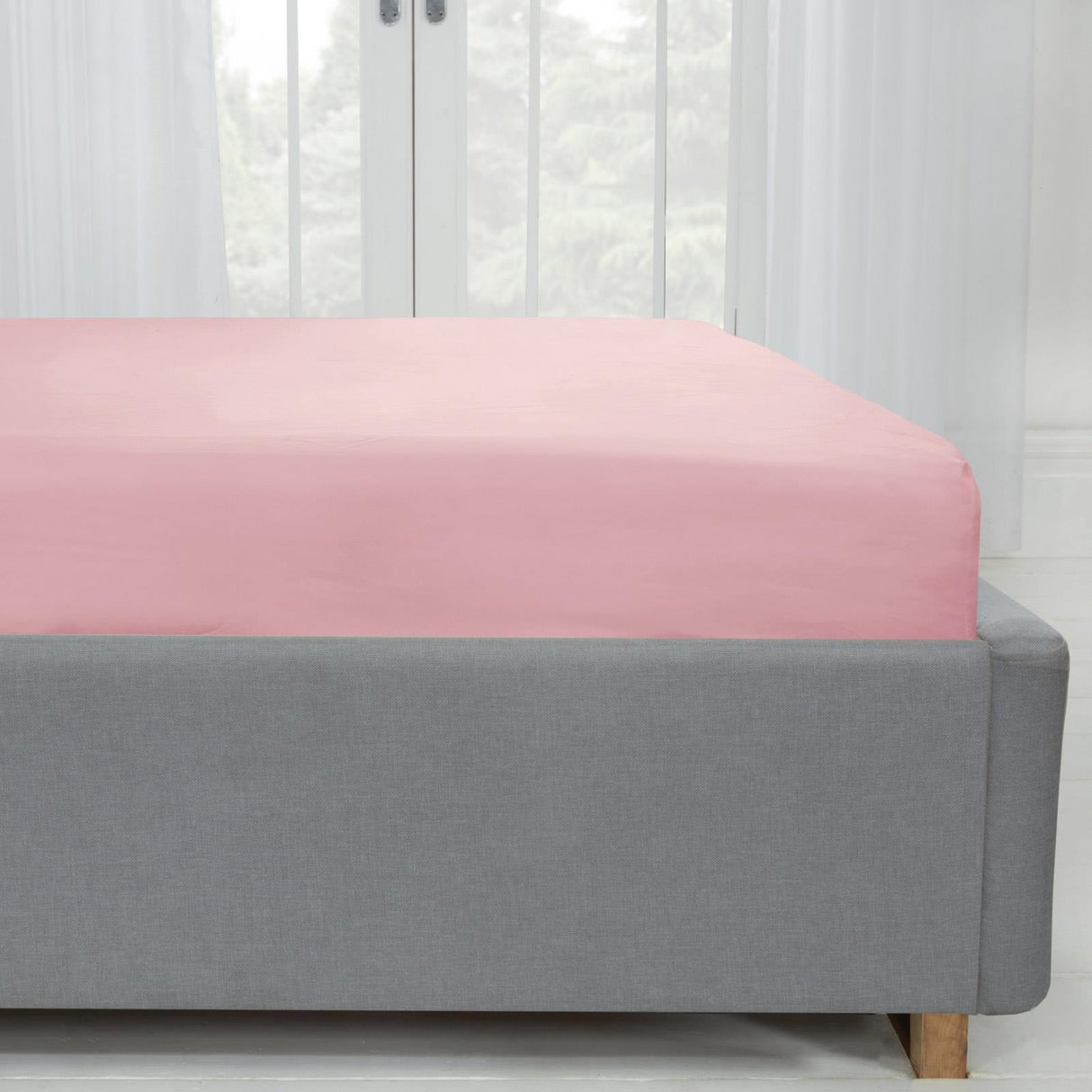 Lyla Microfibre Blush Fitted Sheet