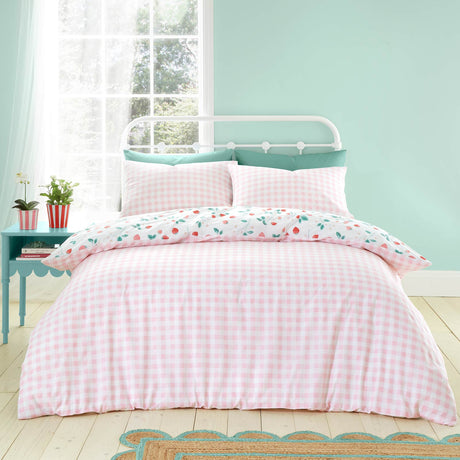 Strawberry Garden Duvet Cover Set