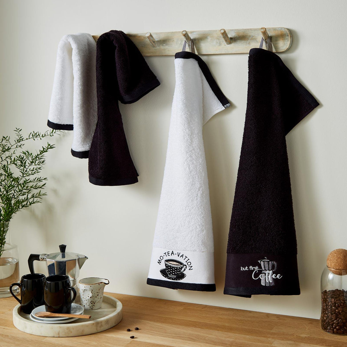 Tea and Coffee Pack of 4 Tea Towels