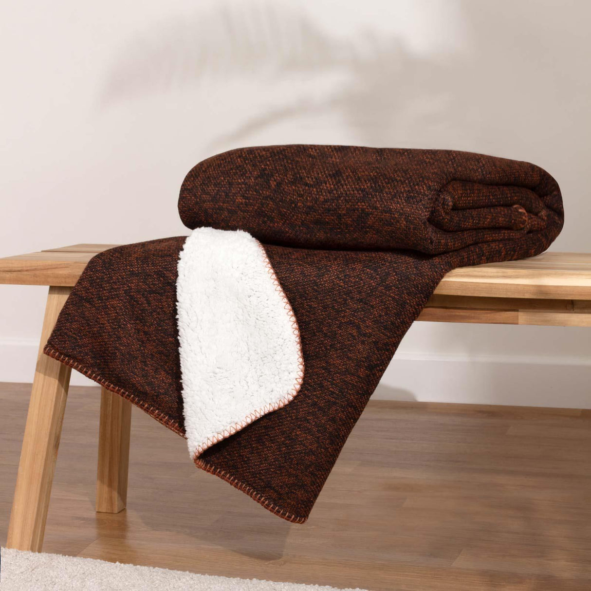 Nurrel Sherpa Throw Rust