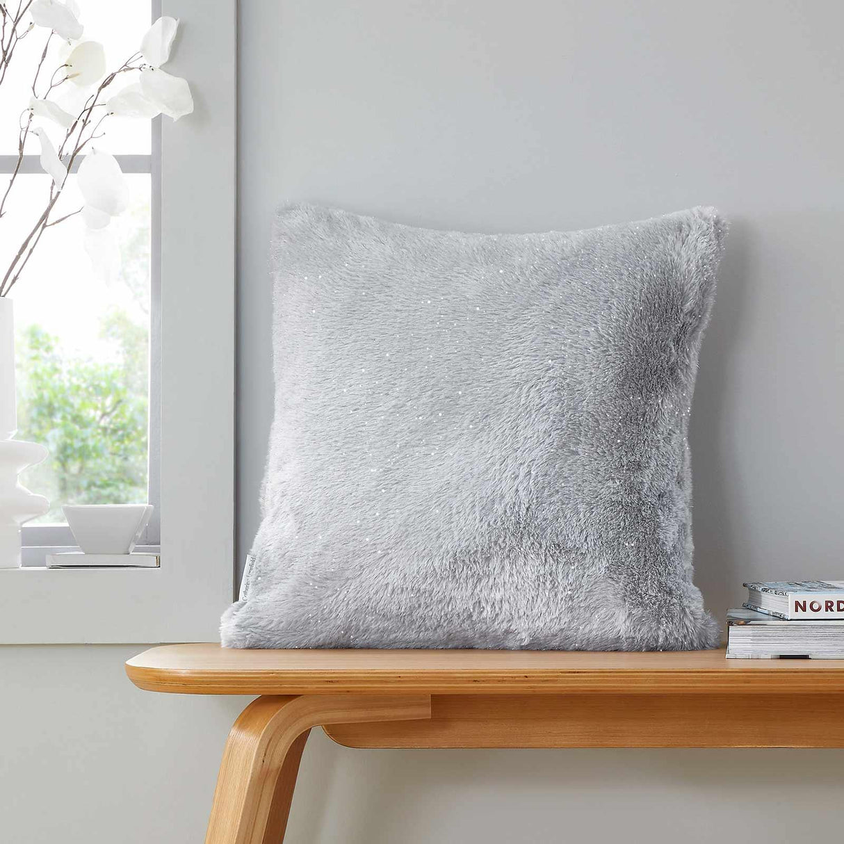 Glamour Fur Cushion Silver