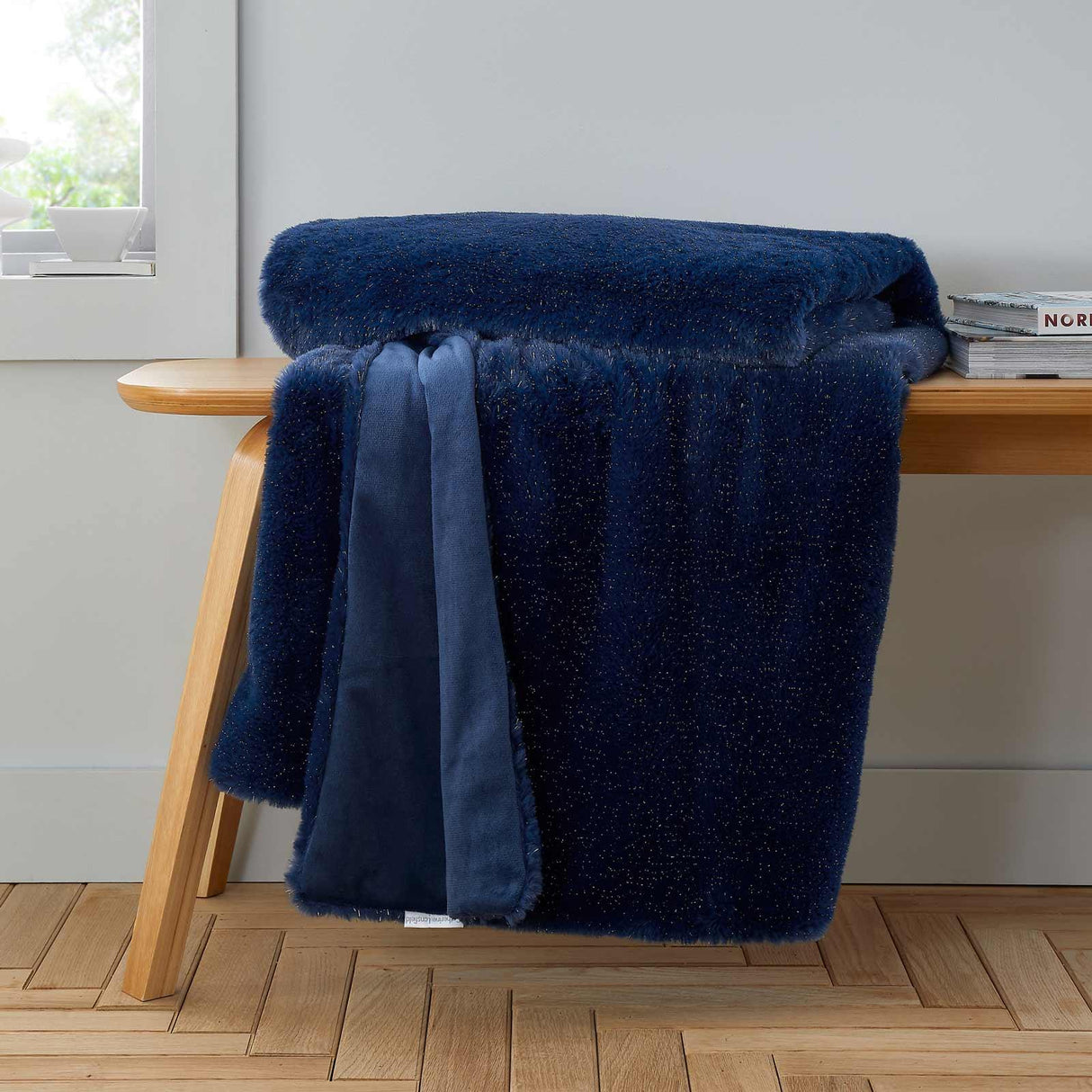 Glamour Fur Throw Navy