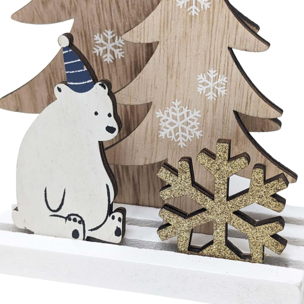 Wooden Winter Polar Bear Scene