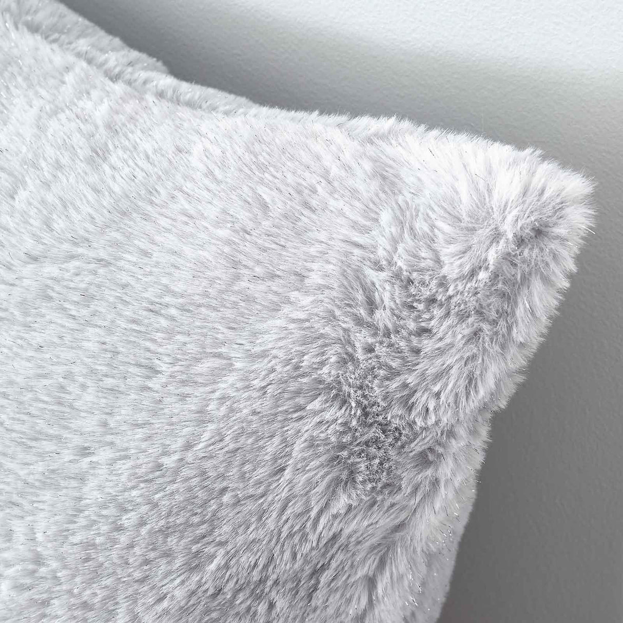 Glamour Fur Cushion Silver