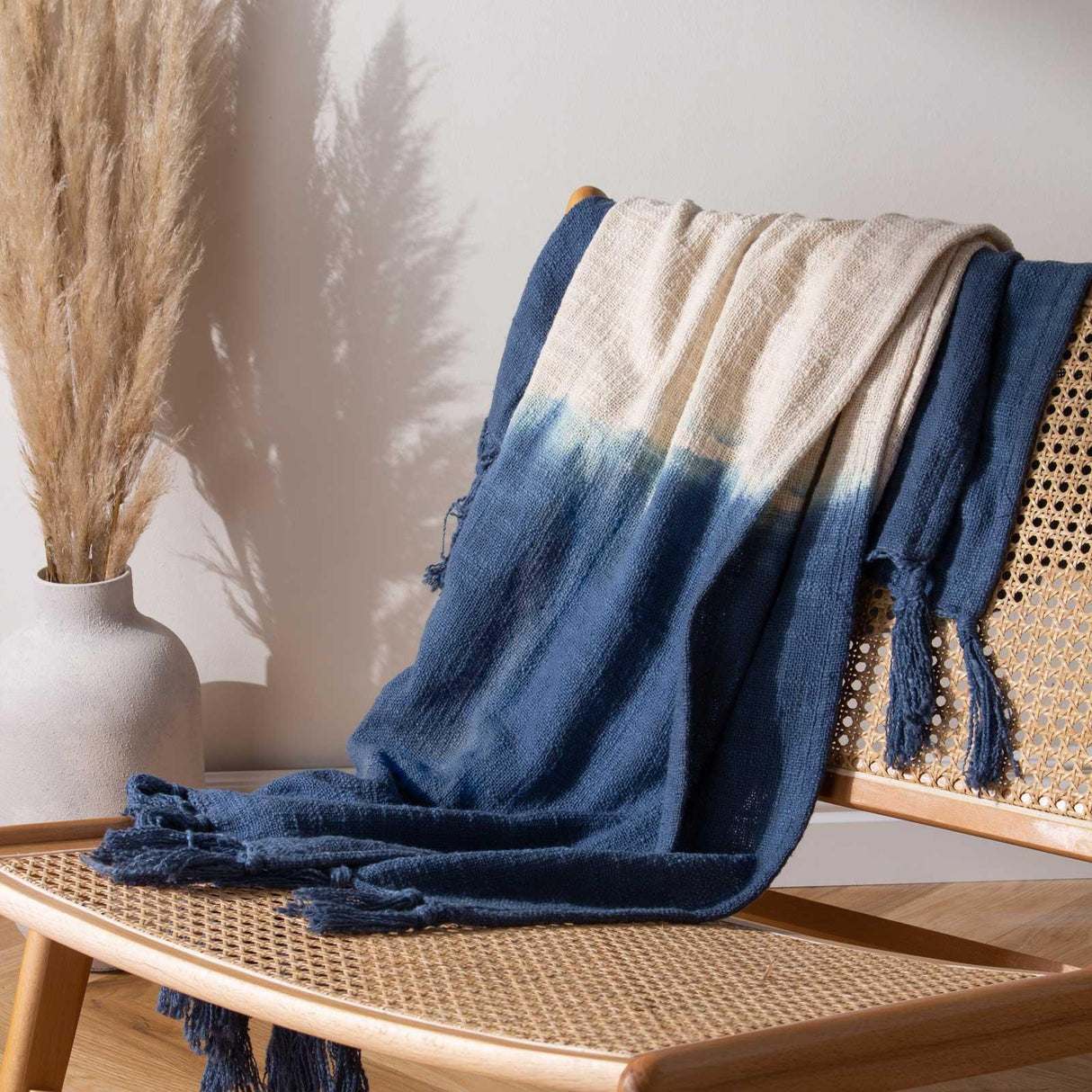 Mizu Dip Dye Fringed Cotton Throw 130cm x 170cm