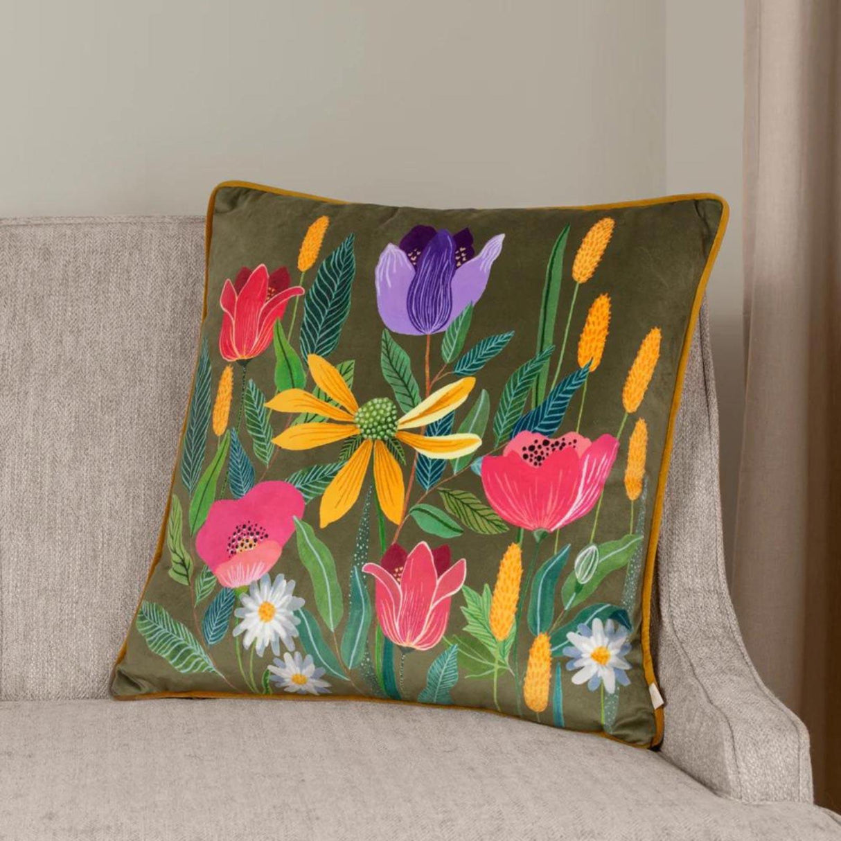 House of Bloom Celandine Cushion Cover 17" x 17" (43cm x 43cm)