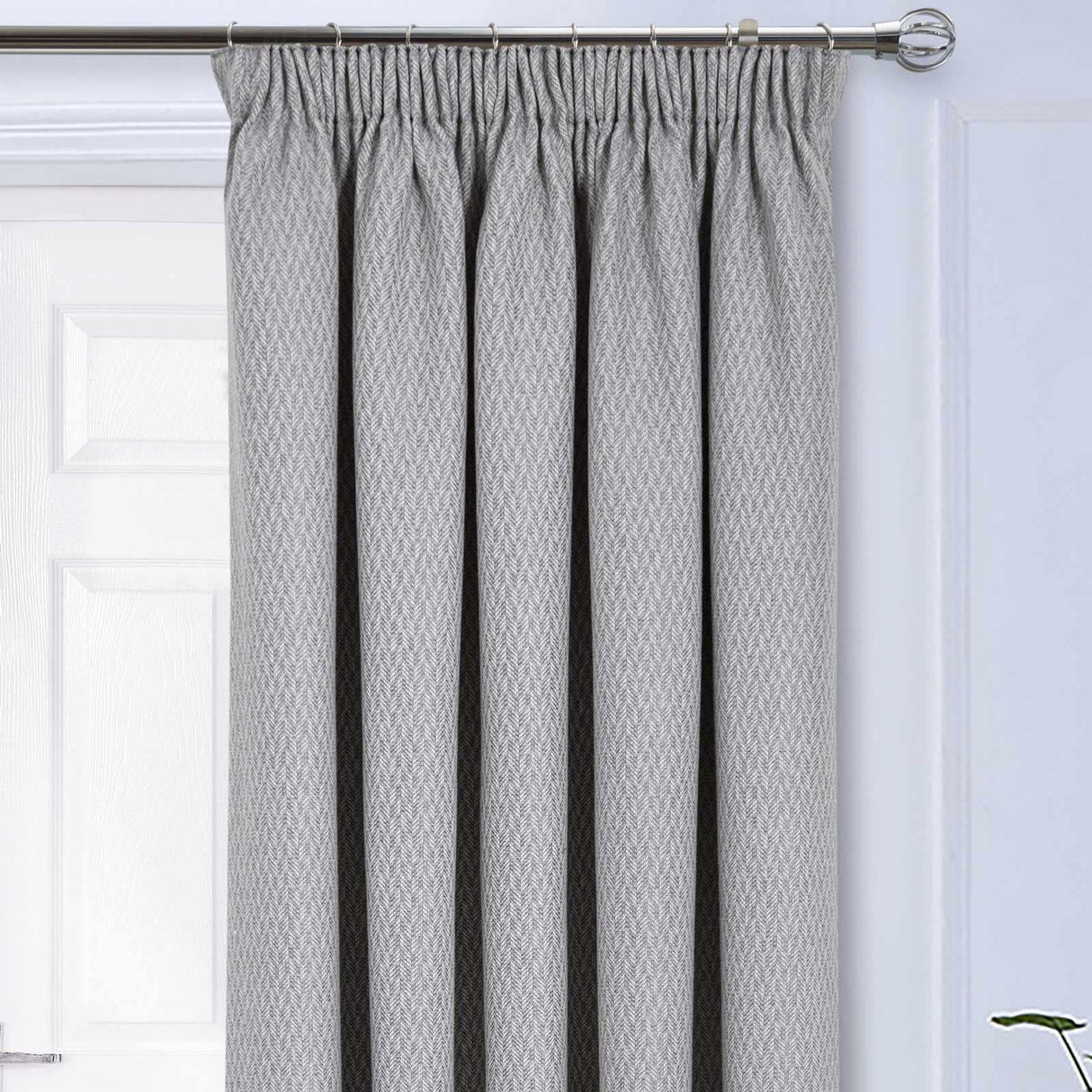 Woolacombe Thermal Door Curtain Pale Grey