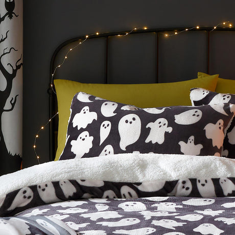 Spooky Ghosts Halloween Fleece Duvet Cover Set