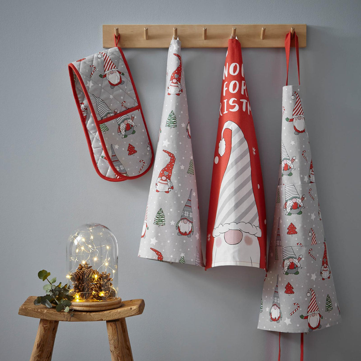 Christmas Gnomes Tea Towel 4 Pack