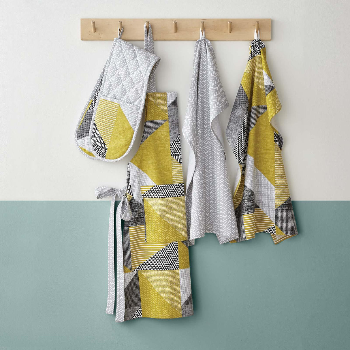 Larsson Geo Kitchen Textiles Collection