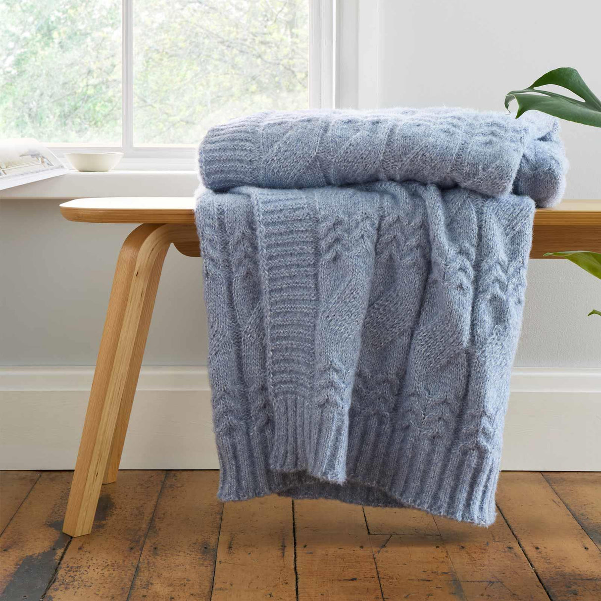 Cable Knit Throw Blue