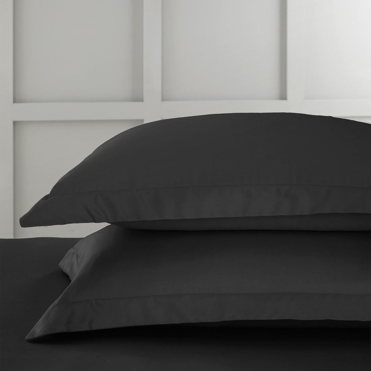 400TC Cotton Sateen Oxford Pillowcases Black