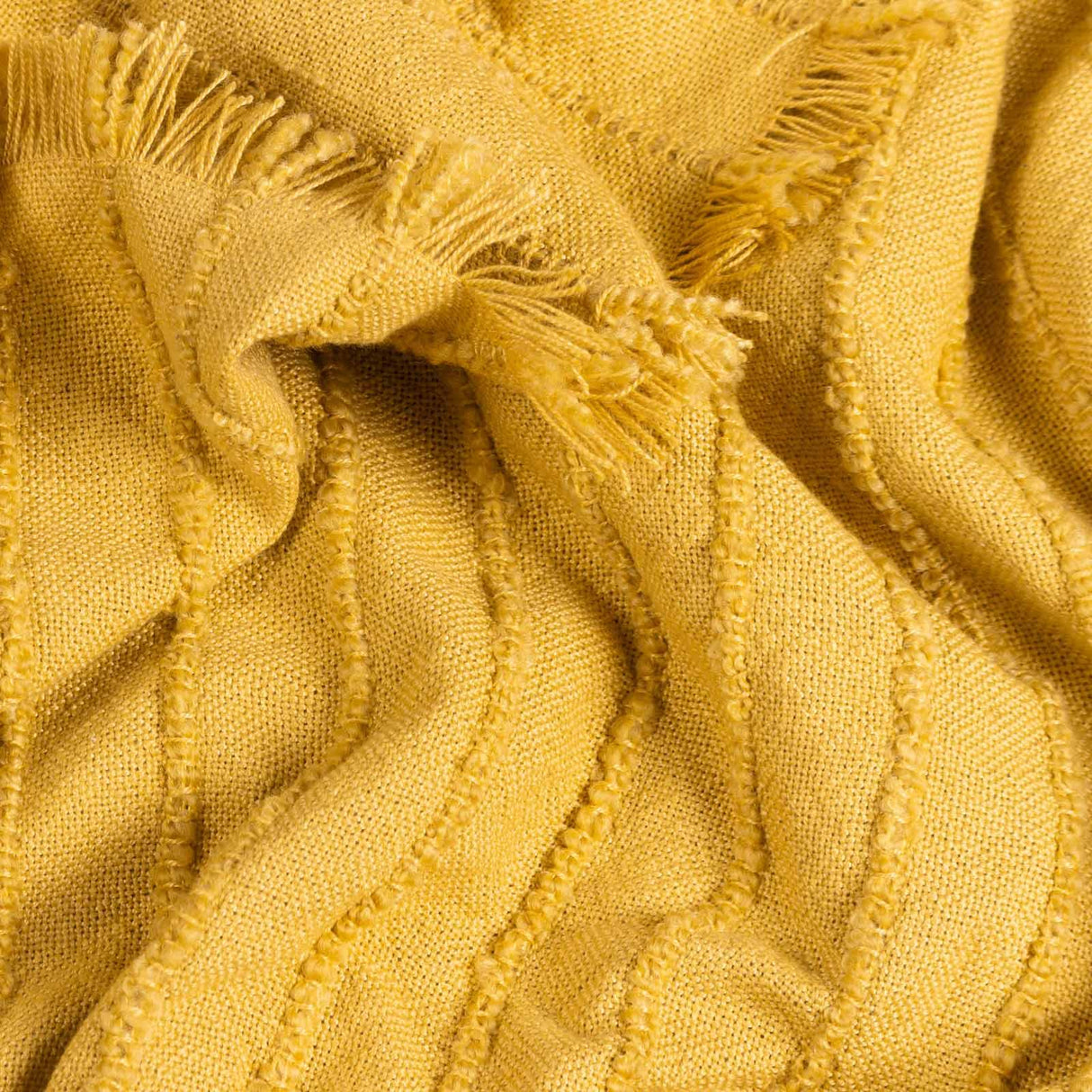 Hazie Woven Fringed Throw Pomelo