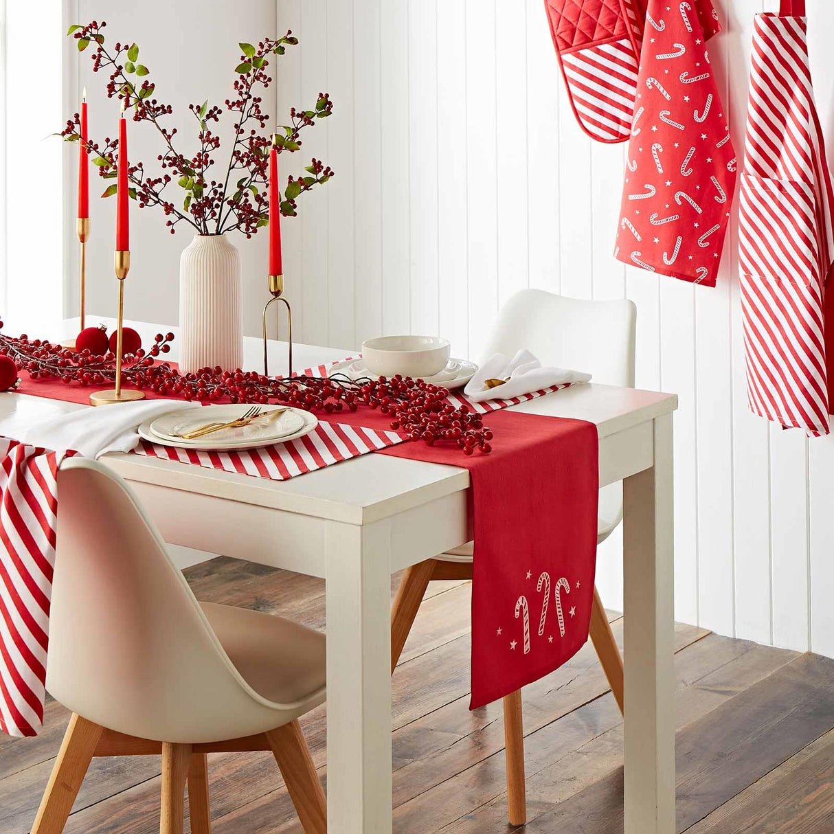 Christmas Candy Cane Table Runner