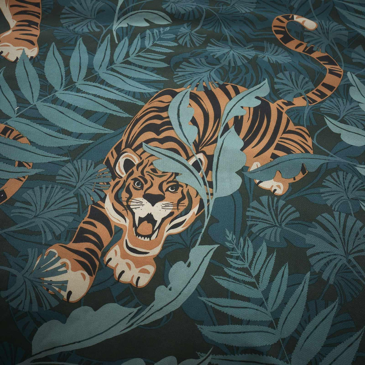 Tropic Tiger Leaf Duvet Cover Set