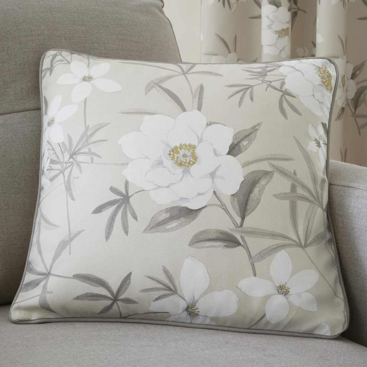 Eve Cushion Cover 17" x 17" (43cm x 43cm)