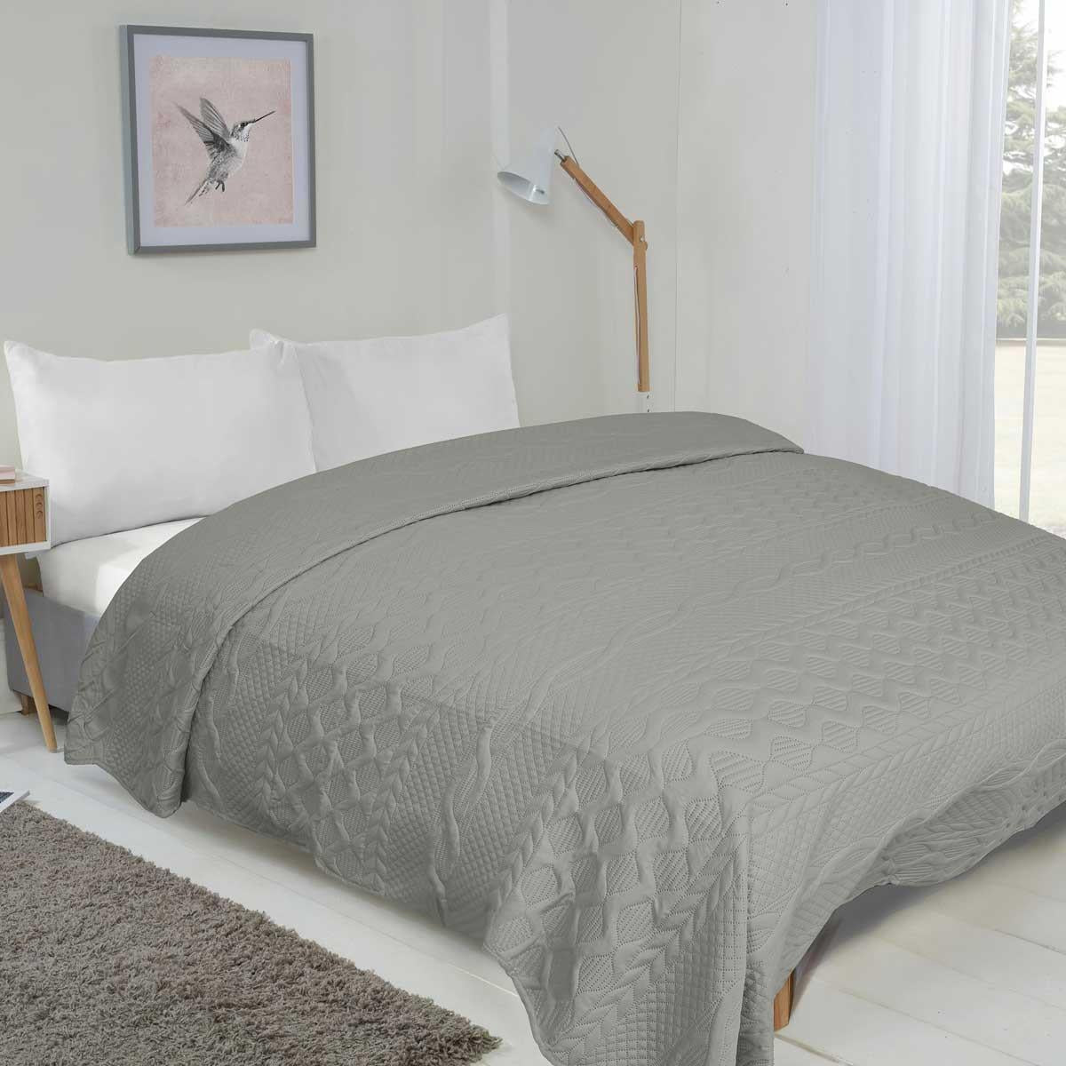 Aran Textured Bedspread Set