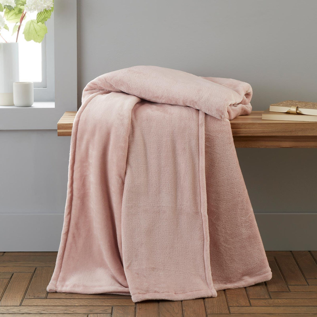 Raschel Velvet Touch Throw Blush