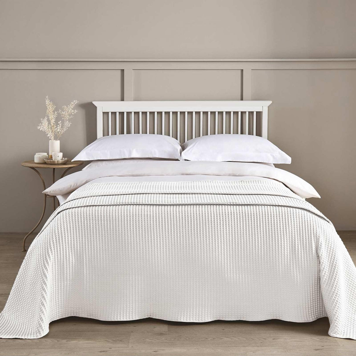 Premium Hotel Waffle Throw White