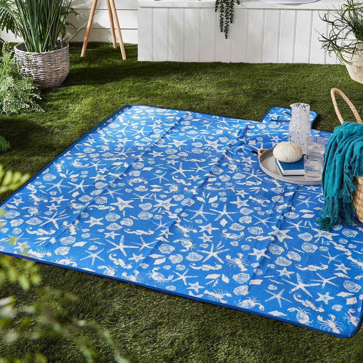 Coastal Bay Picnic Blanket 135x150cm