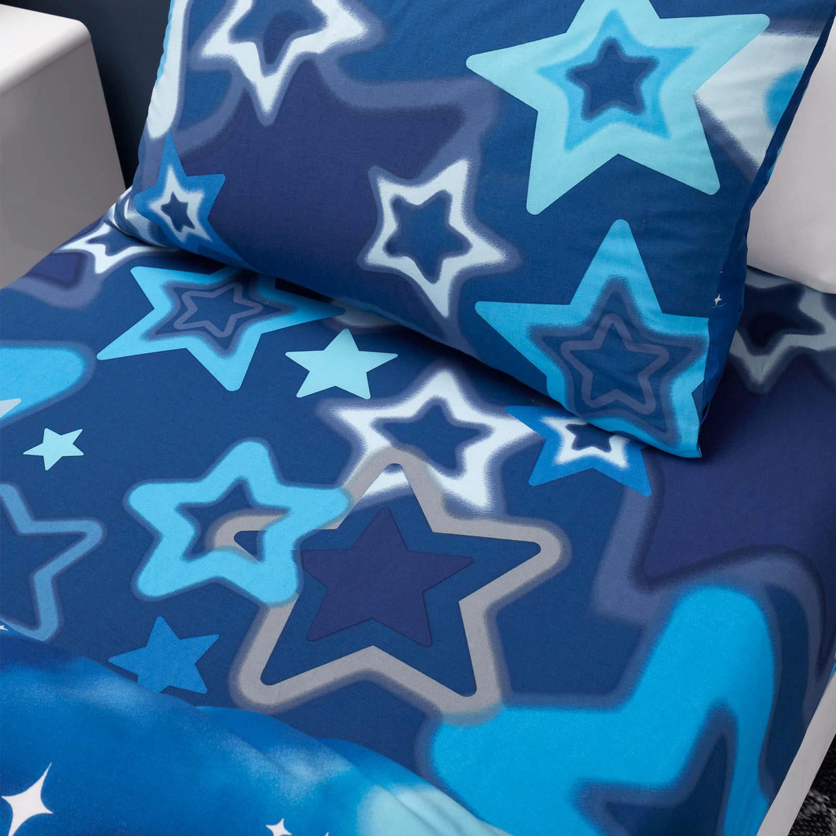 Ombre Stars Fitted Sheet Blue