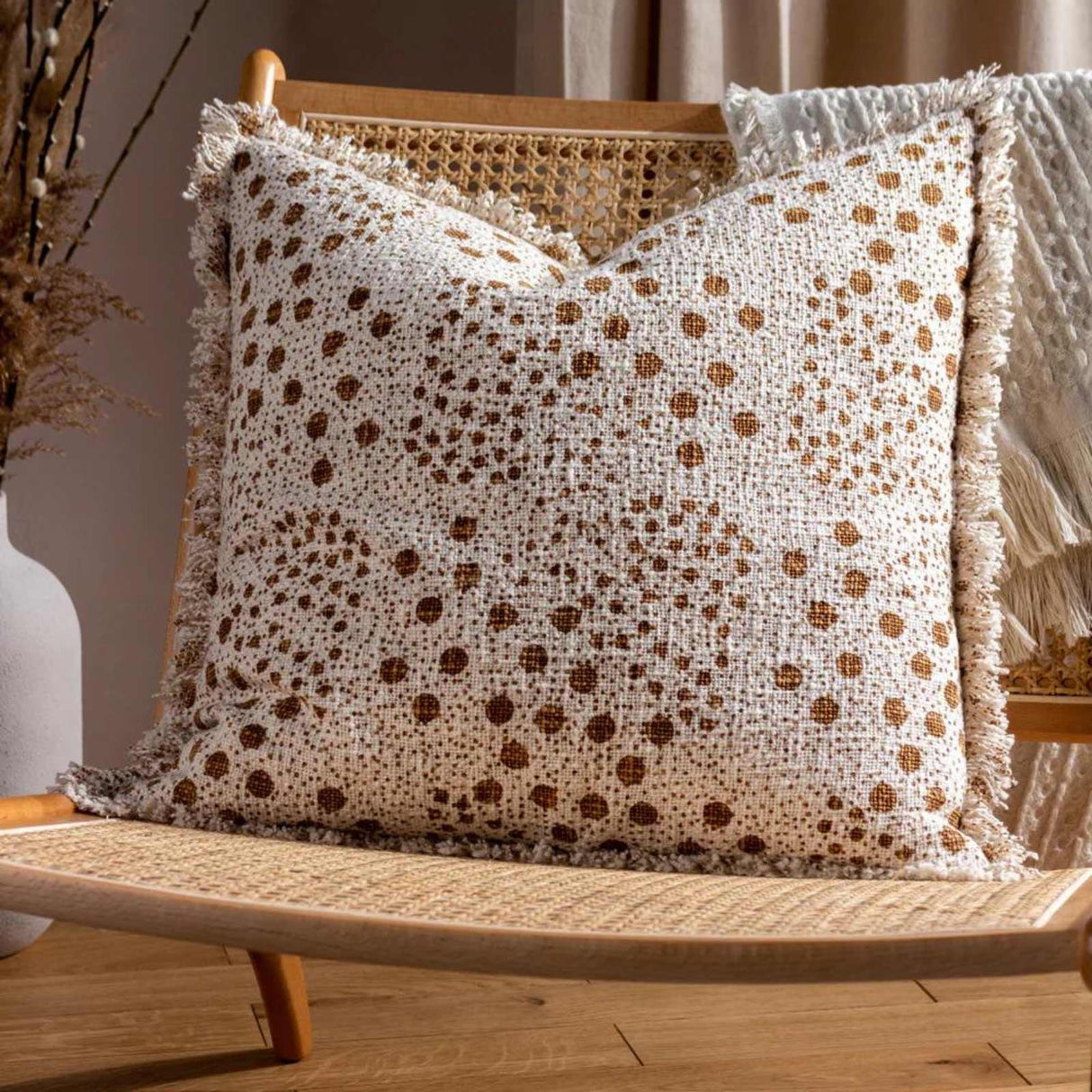 Hara Woven Fringed Cotton Cushion Cover 20" x 20" (50cm x 50cm)