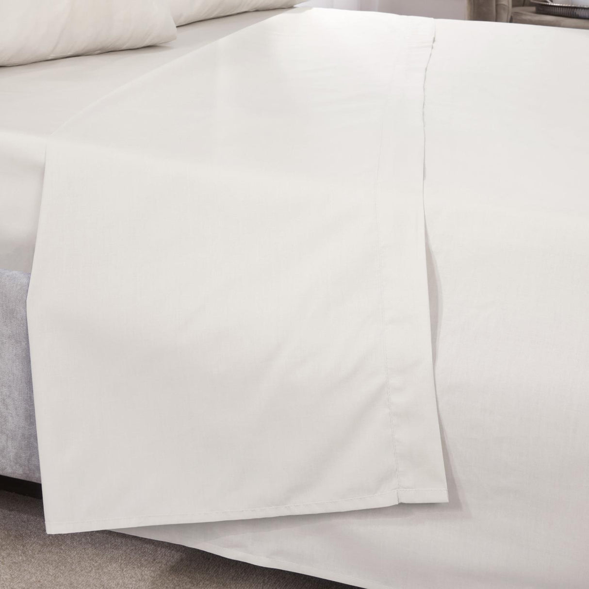 Percale 180 Thread Count Ivory Flat Sheet