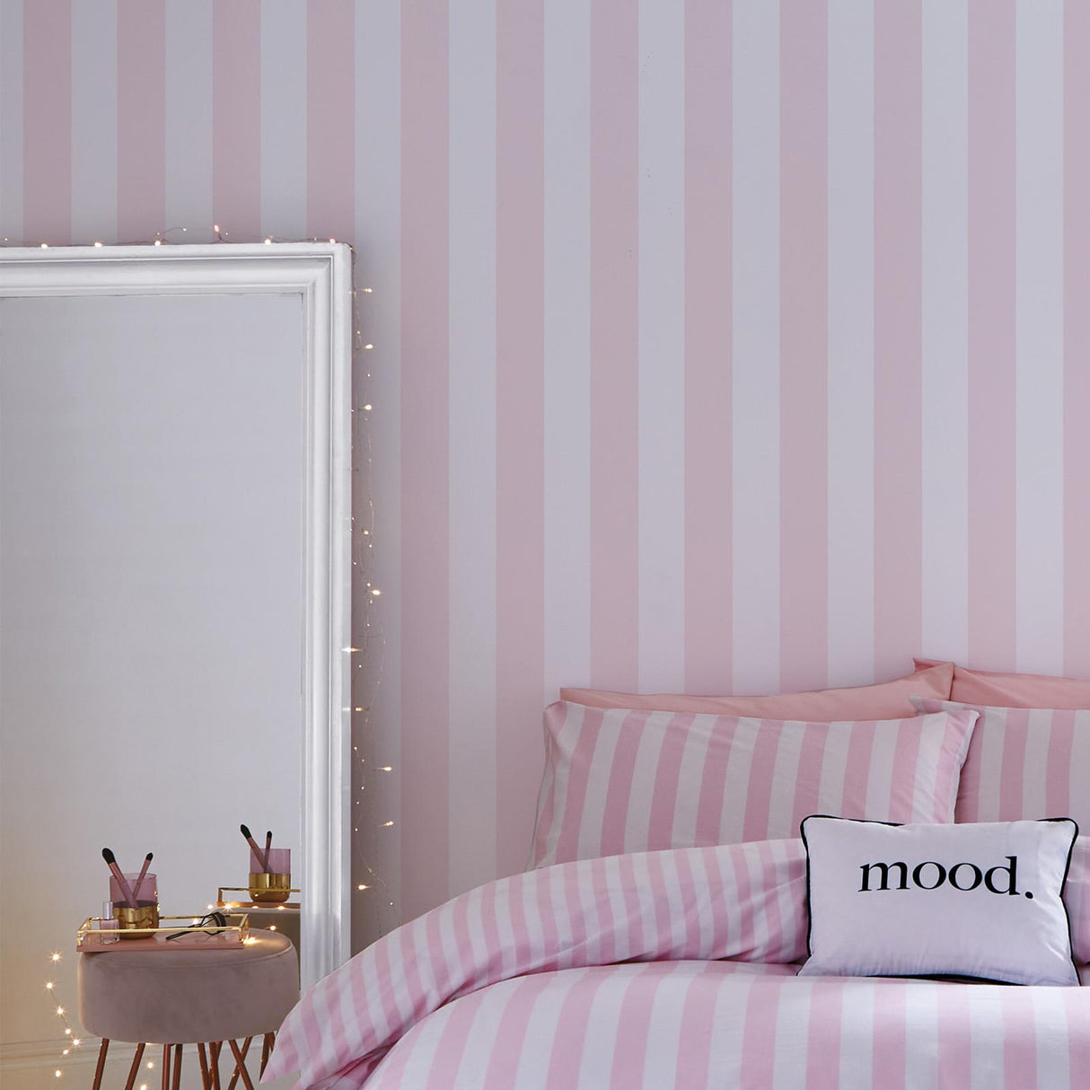 Stripe Tease Wallpaper White & Pink