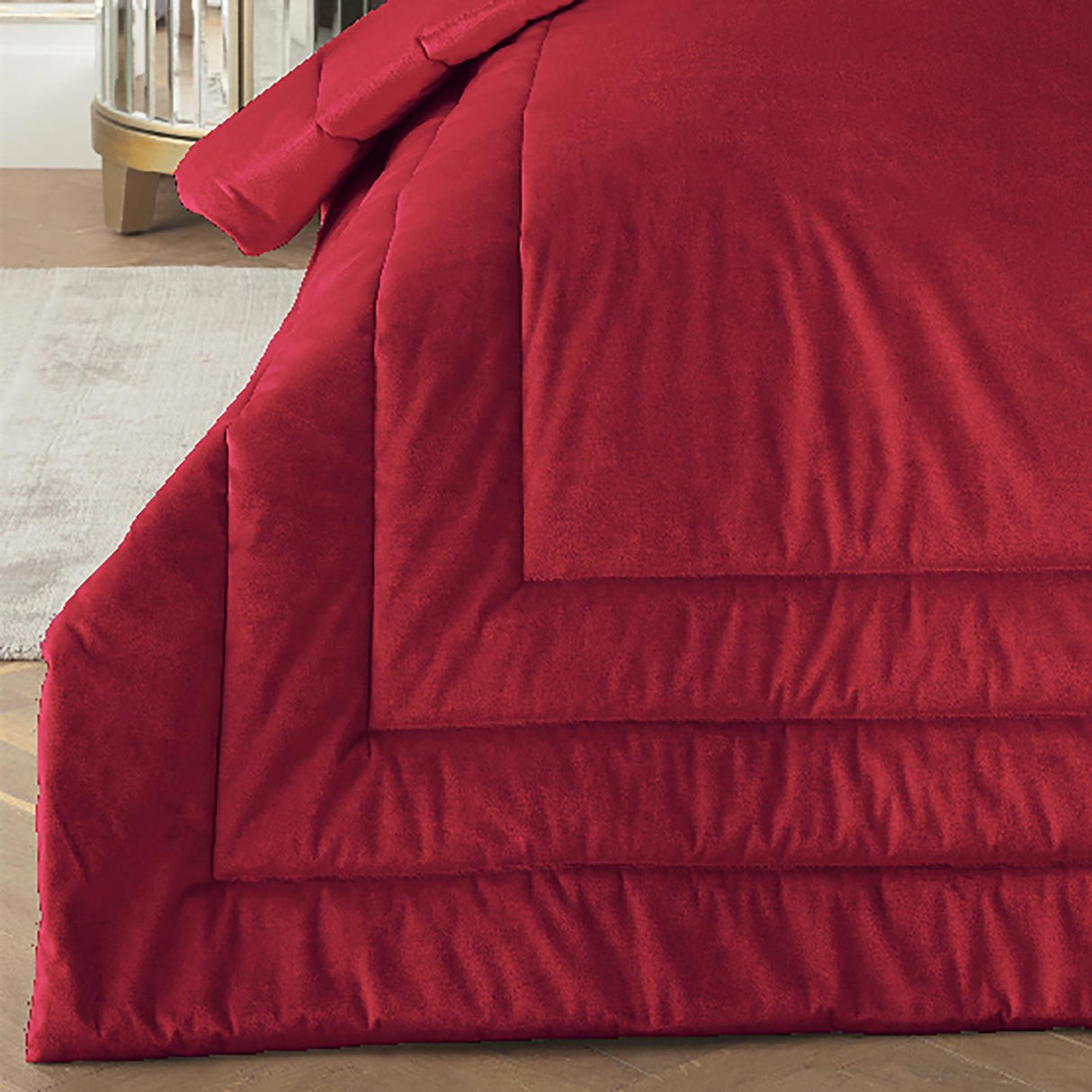 Chic Velvet Bedspread Claret