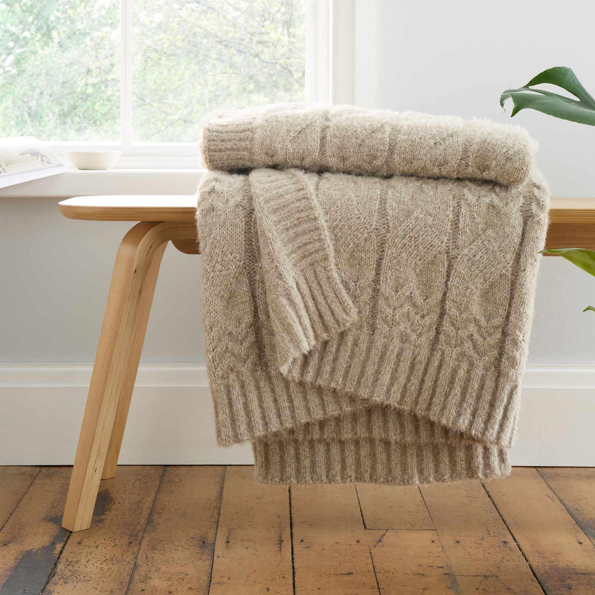 Cable Knit Throw Natural