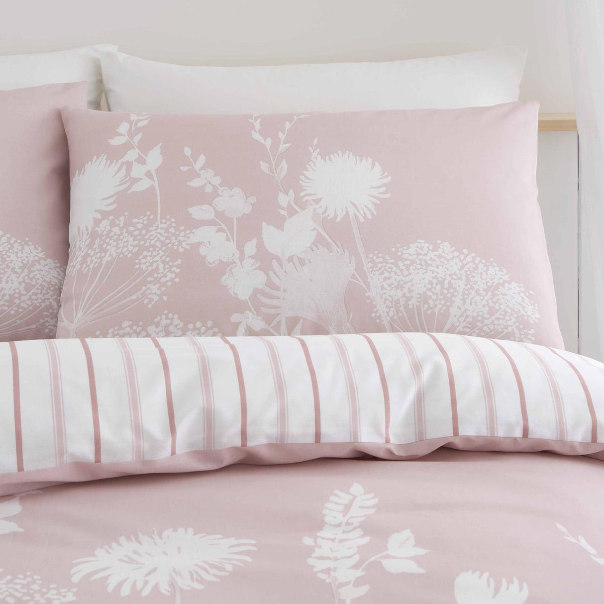 Meadowsweet Floral Duvet Cover Set