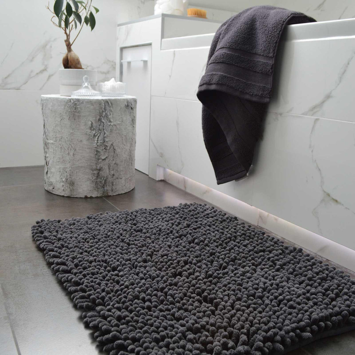 Jumbo Chenille Bobble Bath Mat Charcoal