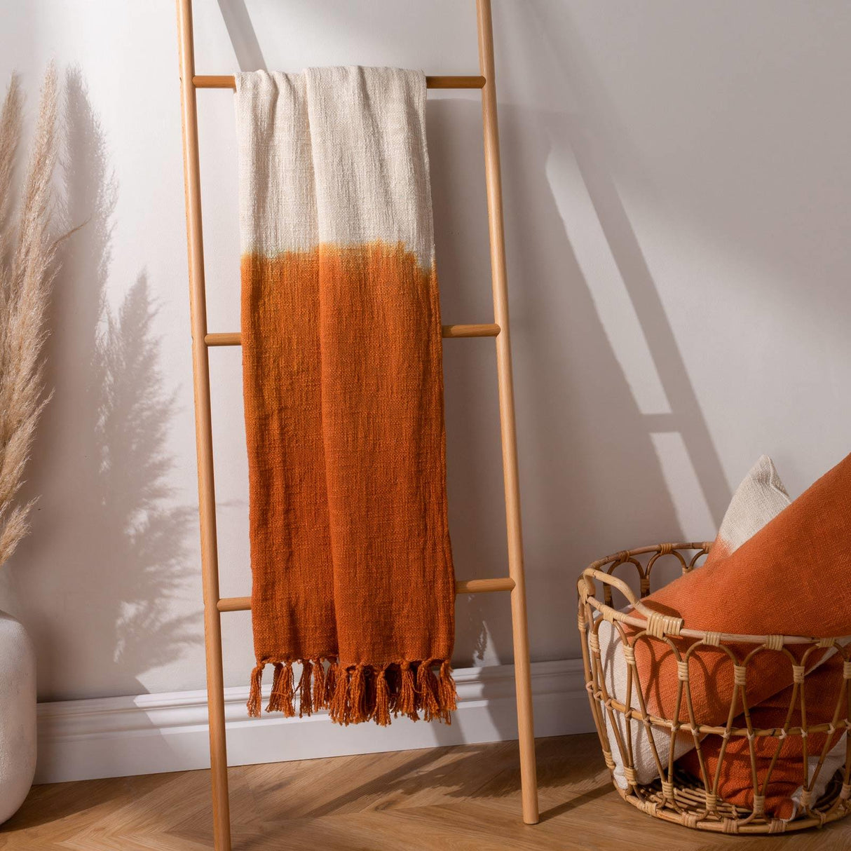 Mizu Dip Dye Fringed Cotton Throw 130cm x 170cm