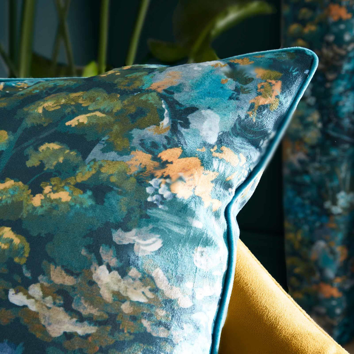 RHS Garden Walk Cushion